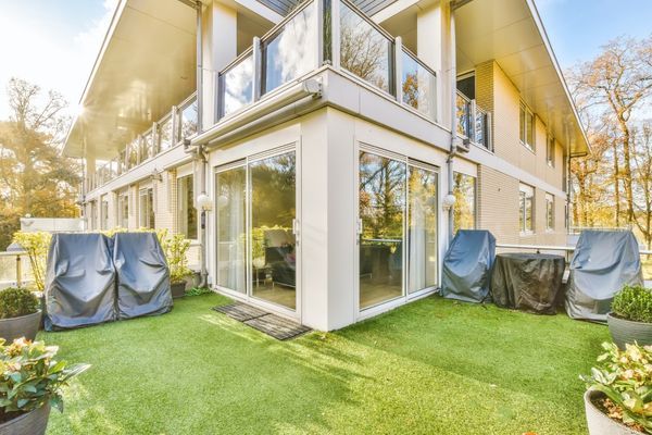 home exterior balcony
