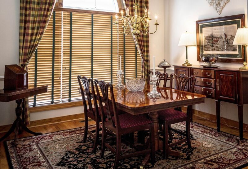 dining room, table, chairs with full length window blind